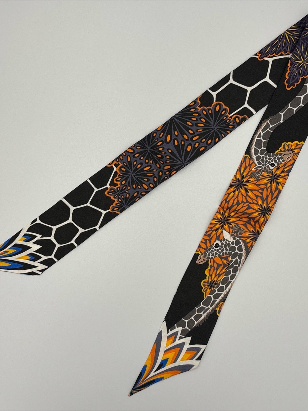 Hermès The Three Graces Twilly Scarf Black Orange Giraffe Floral Silk - Picture 2 of 6